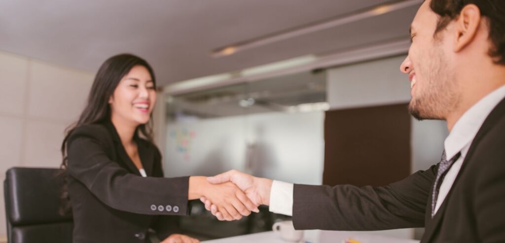 6 passos para conseguir um novo emprego agora!