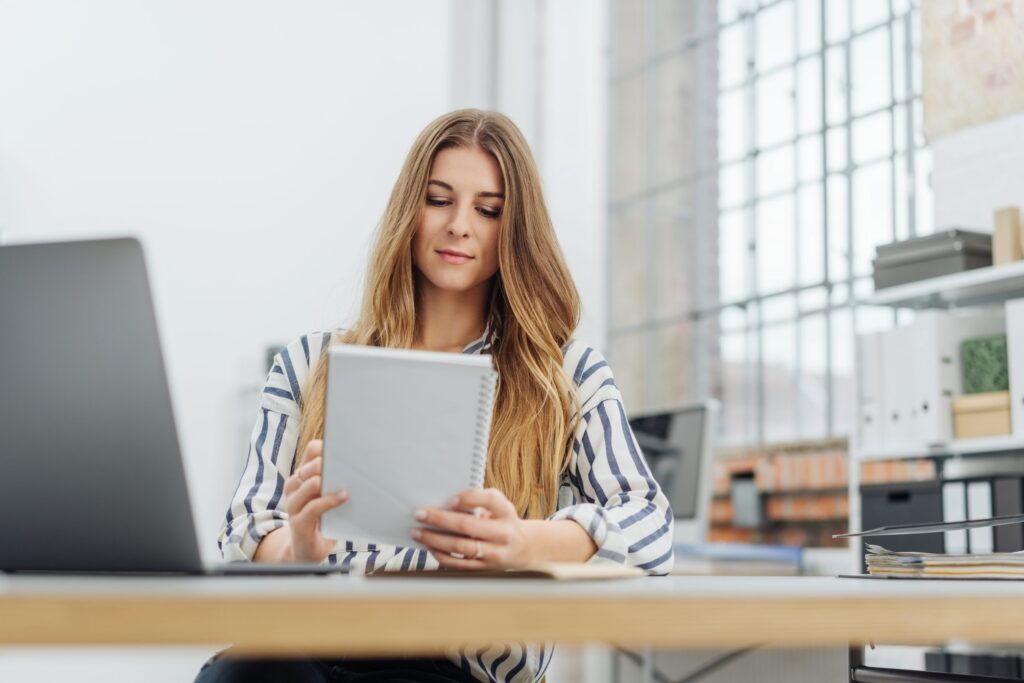 3 atitudes que atrapalham seu desenvolvimento profissional