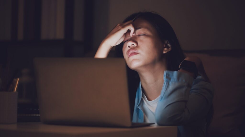 3 dicas para evitar síndrome de burnout na pandemia