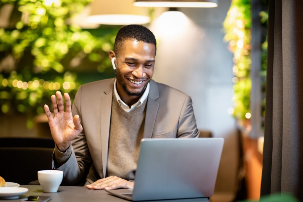 Foi contratado na pandemia? Saiba como se relacionar virtualmente