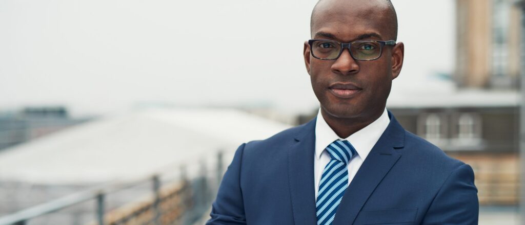 Racismo institucional: o que é e seu impacto no mercado de trabalho