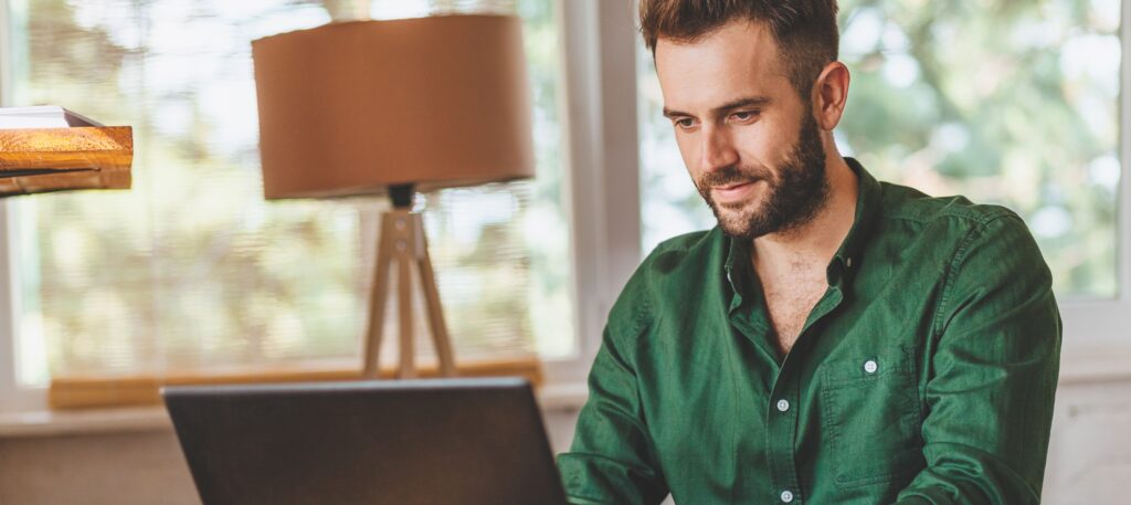 Roteiro de entrevista: o que é e como personalizar o seu