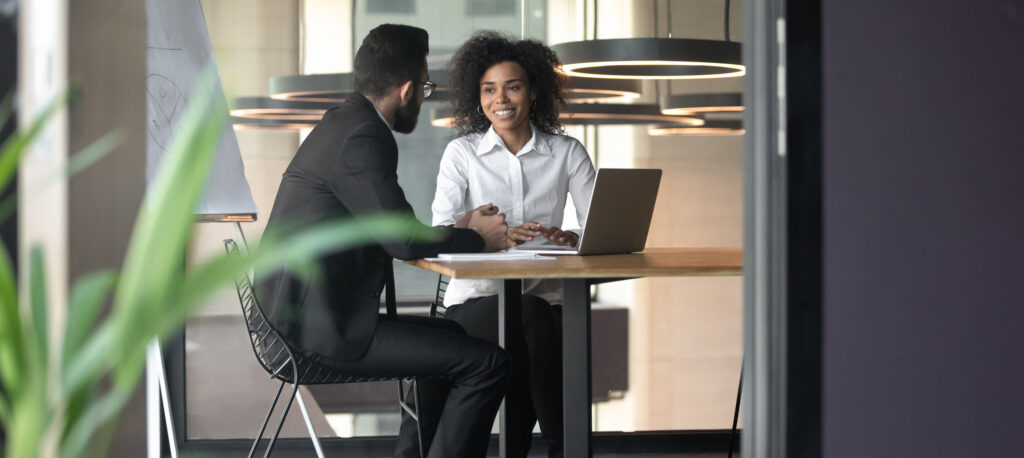 Recontratação de funcionário: como funciona as regras da CLT e prazos