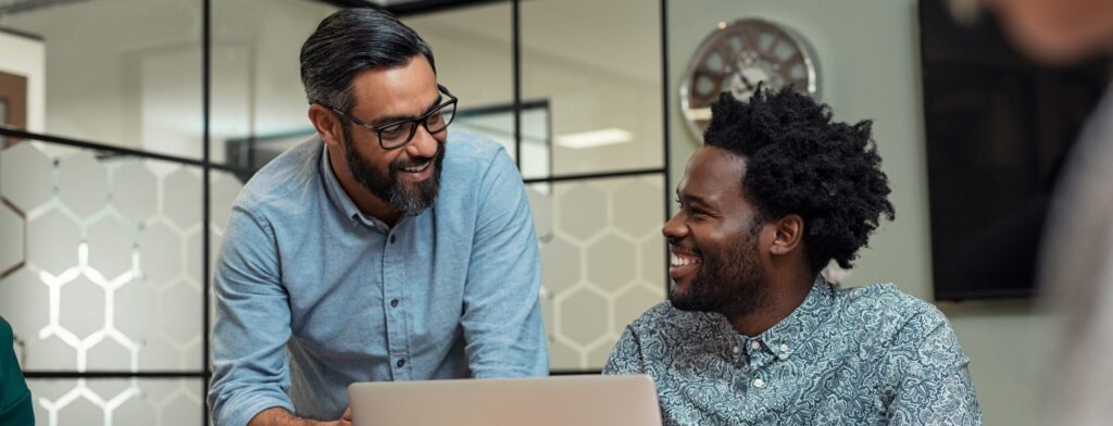 Escuta ativa: o que é e como ela pode alavancar sua carreira