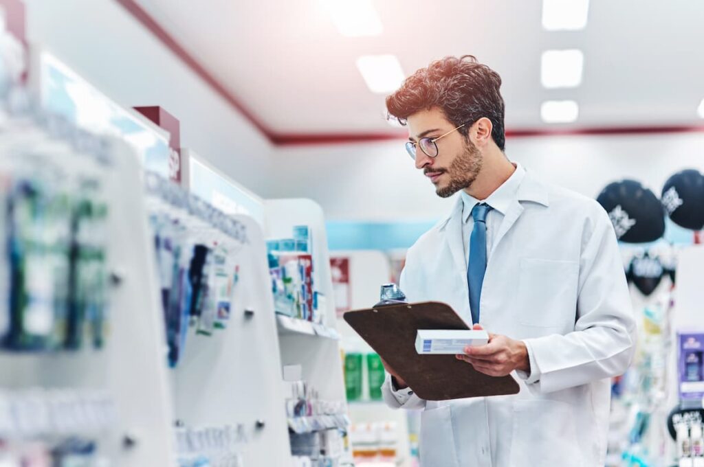 Estágio na farmácia: como contratar potenciais talentos nesse setor