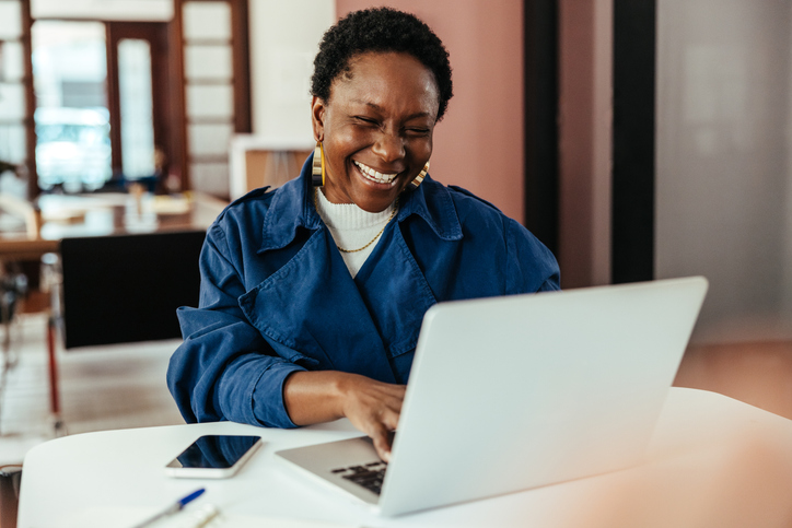 Resumo LinkedIn: como fazer e melhores dicas